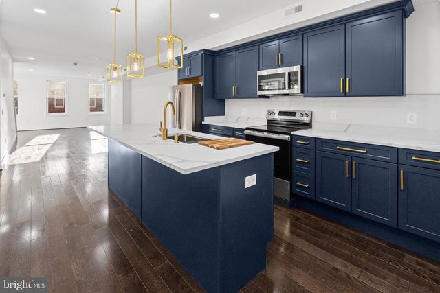 530 N CARROLLTON AVE, Baltimore, MD 21223