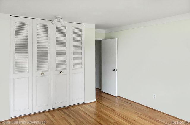 426 Fox Hills Drive N A5, Bloomfield Hills, MI 48304