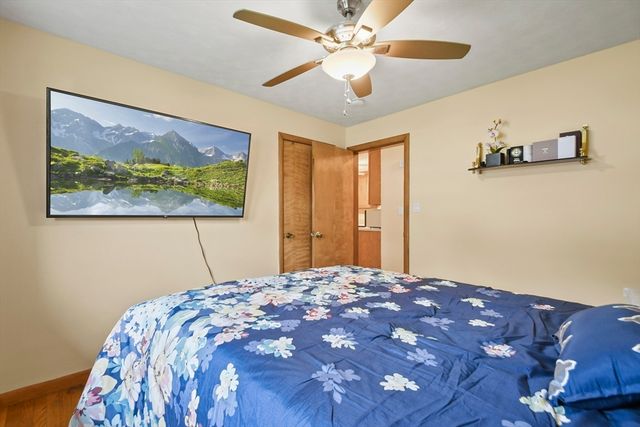 86 Harriet Avenue, Shrewsbury, MA 01545