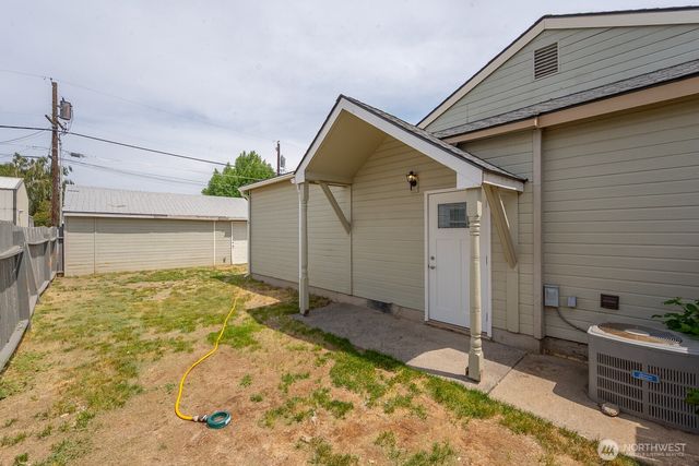357 7th Avenue SW, Ephrata, WA 98823