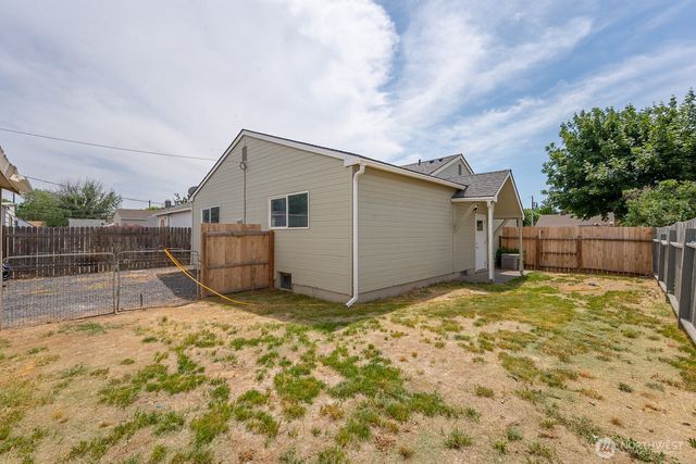 357 7th Avenue SW, Ephrata, WA 98823