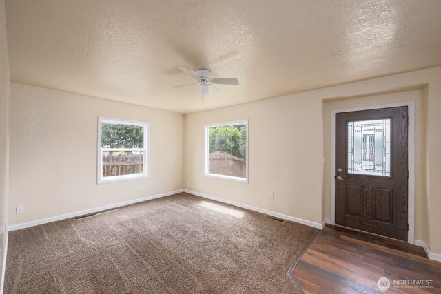 357 7th Avenue SW, Ephrata, WA 98823