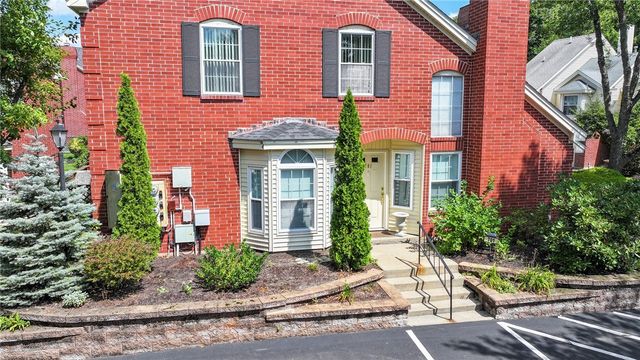 626 Smithfield Road 701, North Providence, RI 02904