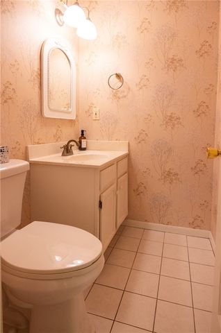 626 Smithfield Road 701, North Providence, RI 02904