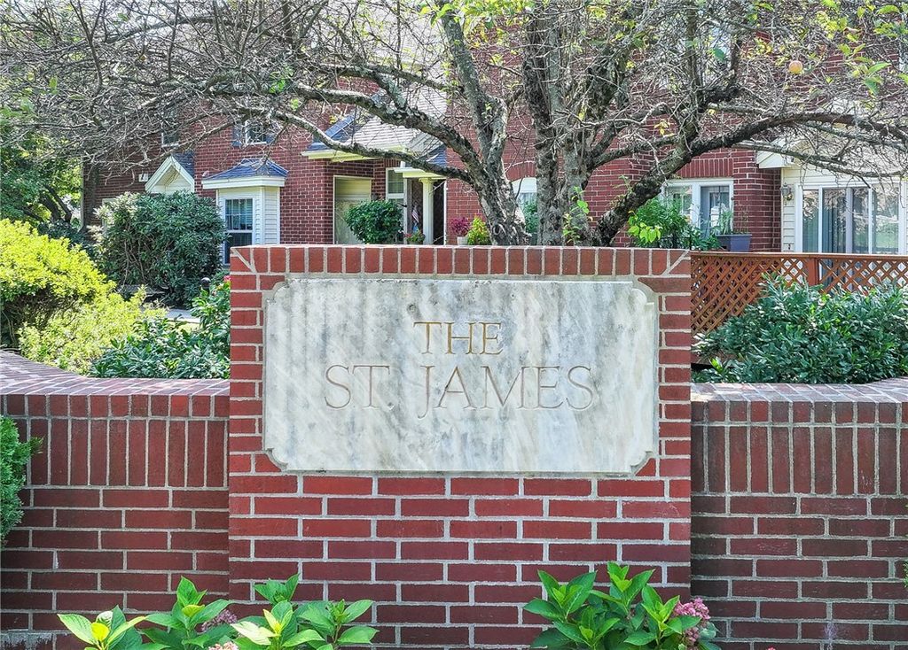 626 Smithfield Road 701, North Providence, RI 02904