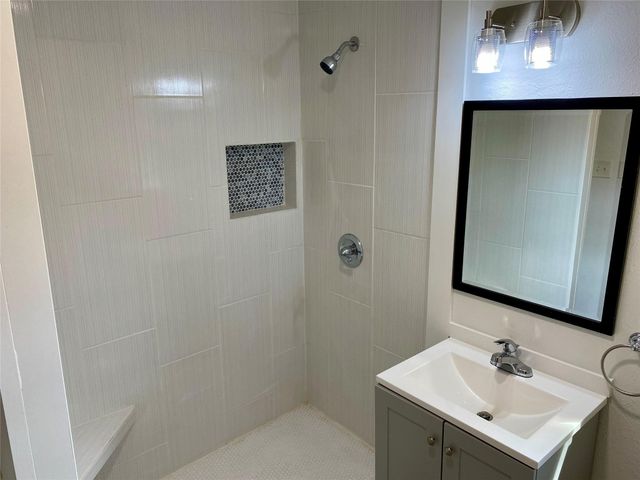 100 Burl Street, Corinth, TX 76208