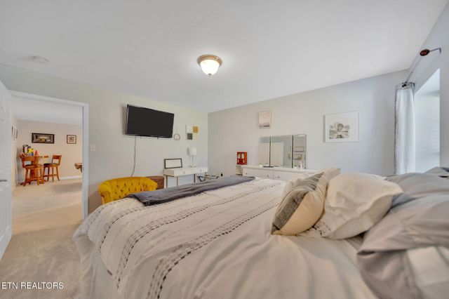 10501 Almanac Lane, Knoxville, TN 37932