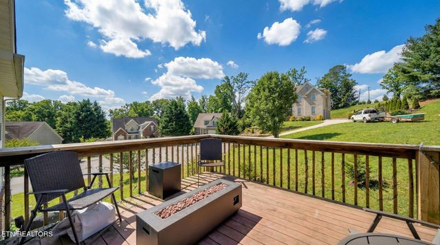 10501 Almanac Lane, Knoxville, TN 37932