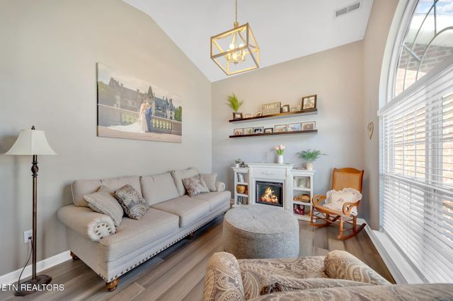 10501 Almanac Lane, Knoxville, TN 37932