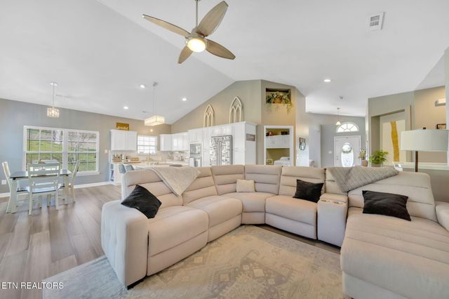 10501 Almanac Lane, Knoxville, TN 37932