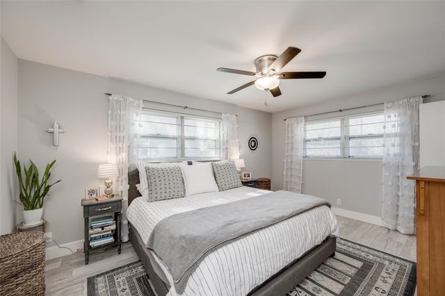 11512 Oak TRL, Austin, TX 78753