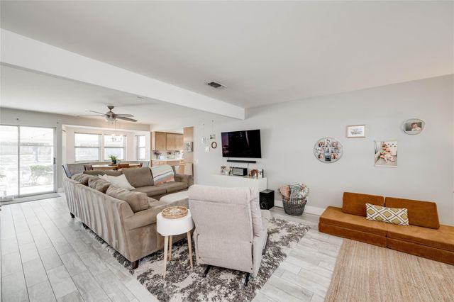 11512 Oak TRL, Austin, TX 78753