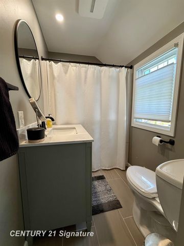 2520 Adams Boulevard, Saginaw, MI 48602
