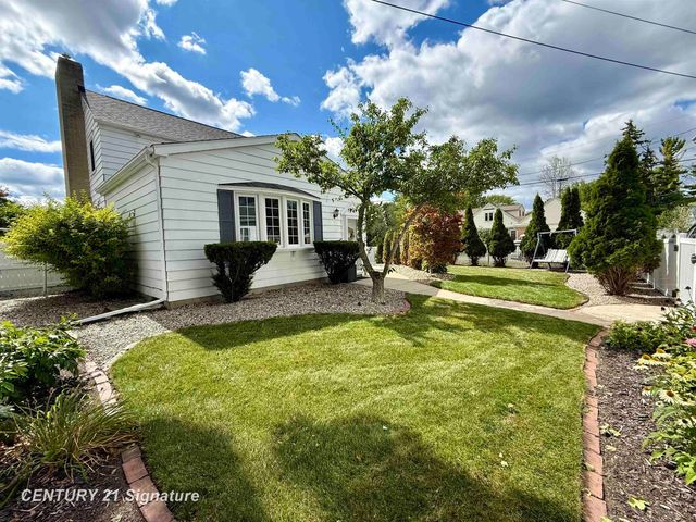 2520 Adams Boulevard, Saginaw, MI 48602