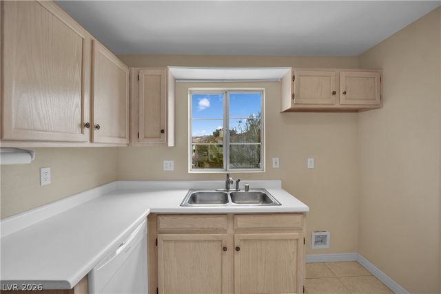 698 South Racetrack Road 1022, Henderson, NV 89015