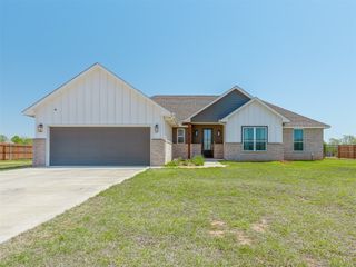 1027 Heritage Hills Drive, Tuttle, OK 73089