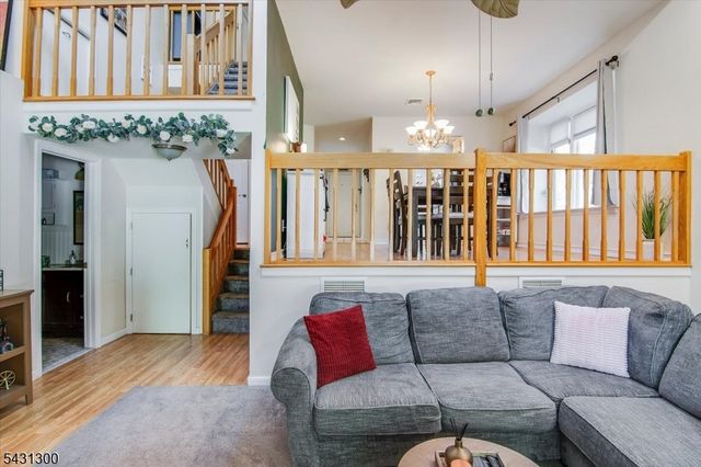 26 Little Falls Road 12, Cedar Grove Twp., NJ 07009