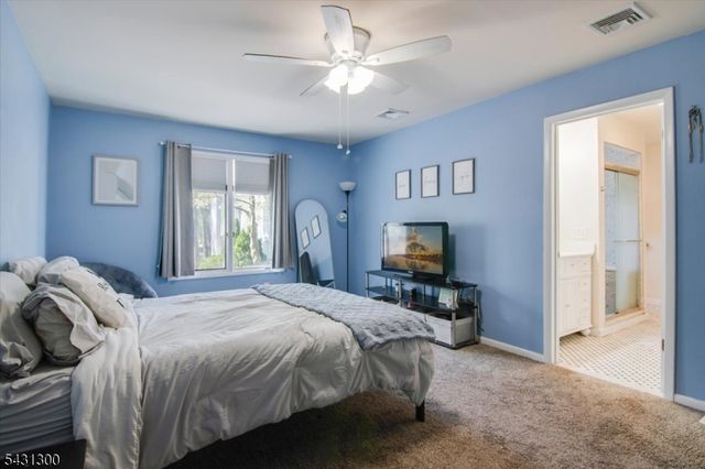 26 Little Falls Road 12, Cedar Grove Twp., NJ 07009