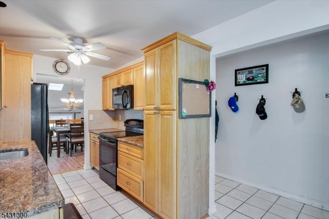 26 Little Falls Road 12, Cedar Grove Twp., NJ 07009