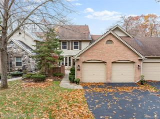 4605 Golf View Drive, Genoa Township, MI 48116