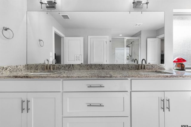 10003 Dayspring, Flint, TX 75762