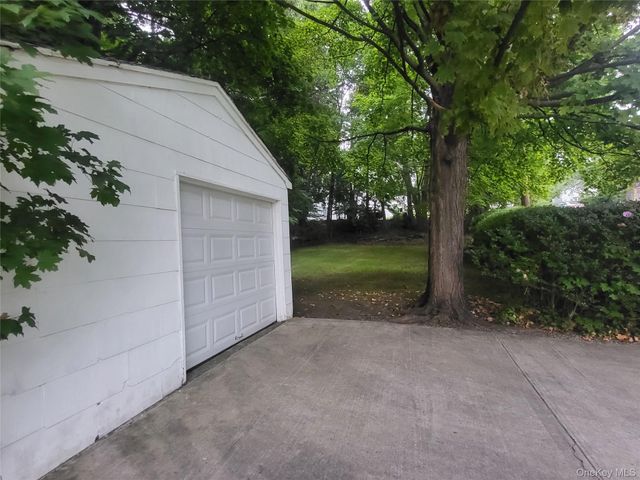 27 Ash Street, Monroe, NY 10950