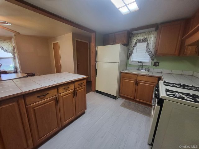 27 Ash Street, Monroe, NY 10950