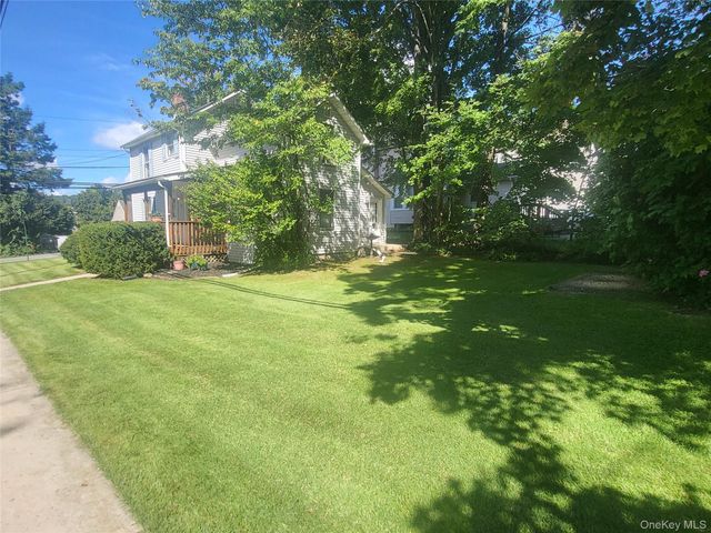 27 Ash Street, Monroe, NY 10950