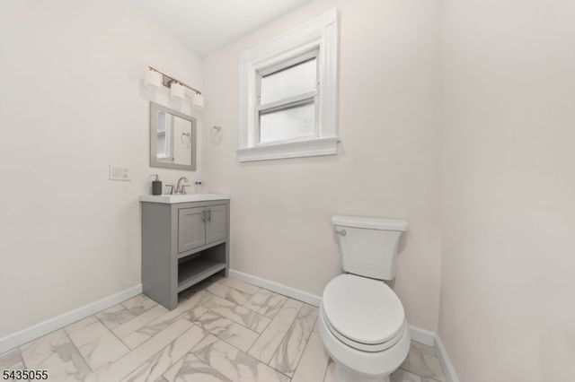 216 N Maple Ave, East Orange City, NJ 07017