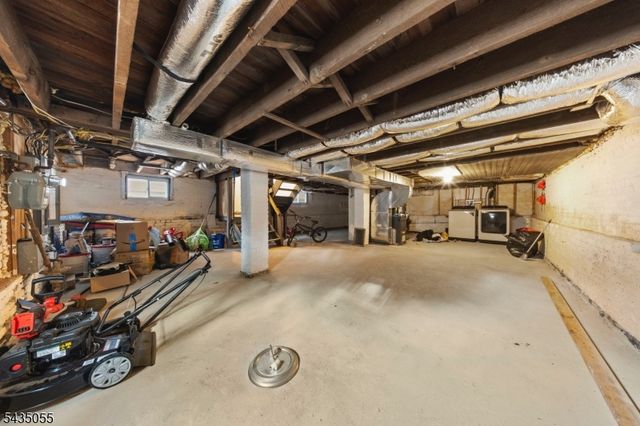 216 N Maple Ave, East Orange City, NJ 07017