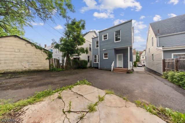 216 N Maple Ave, East Orange City, NJ 07017