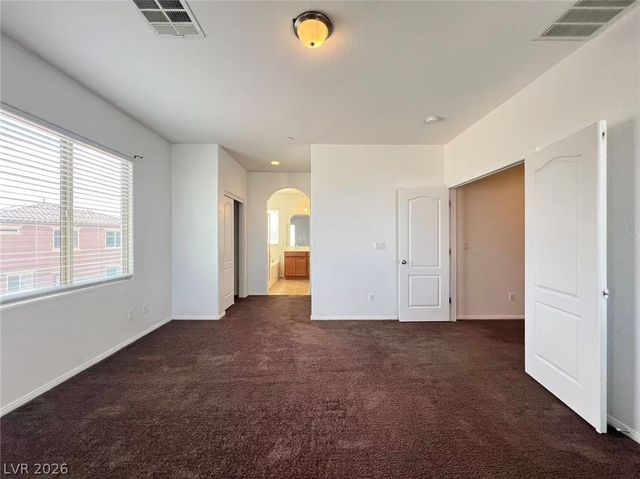 668 Forest Peak Street, Henderson, NV 89011