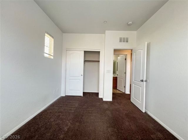 668 Forest Peak Street, Henderson, NV 89011