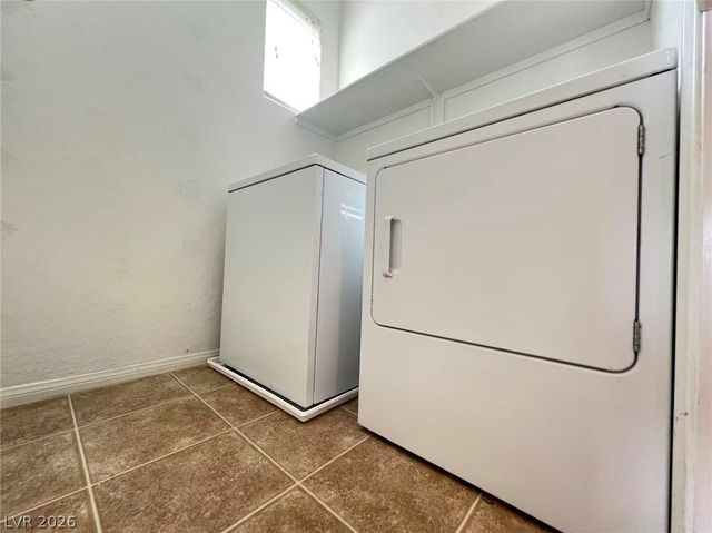 668 Forest Peak Street, Henderson, NV 89011