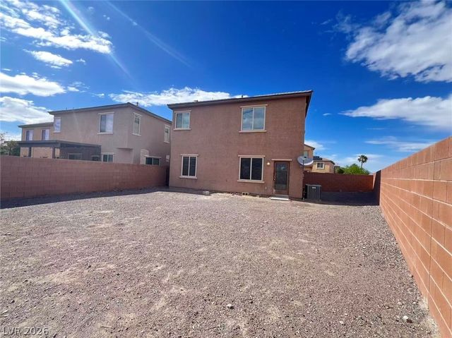 668 Forest Peak Street, Henderson, NV 89011