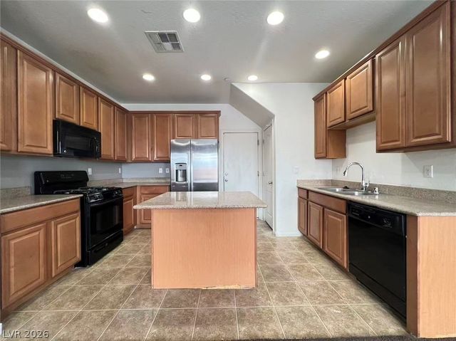 668 Forest Peak Street, Henderson, NV 89011