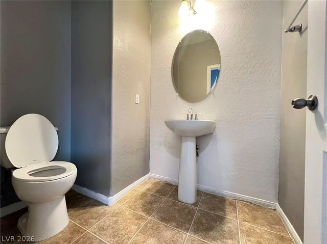 668 Forest Peak Street, Henderson, NV 89011