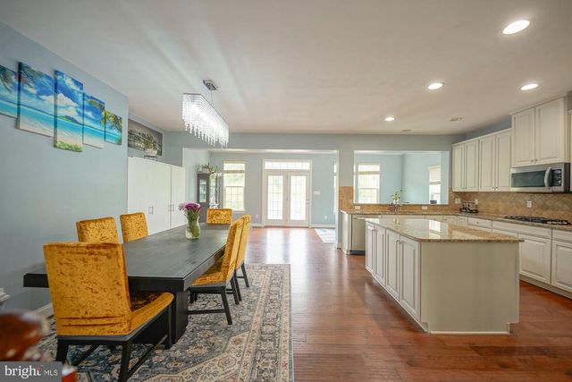 1 ISABELLE CT, Marlton, NJ 08053