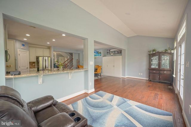 1 ISABELLE CT, Marlton, NJ 08053