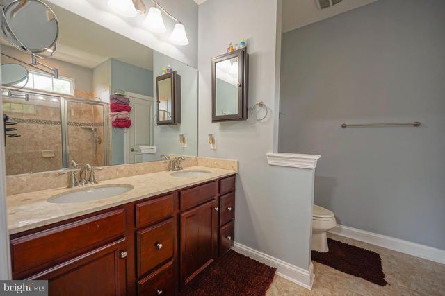 1 ISABELLE CT, Marlton, NJ 08053