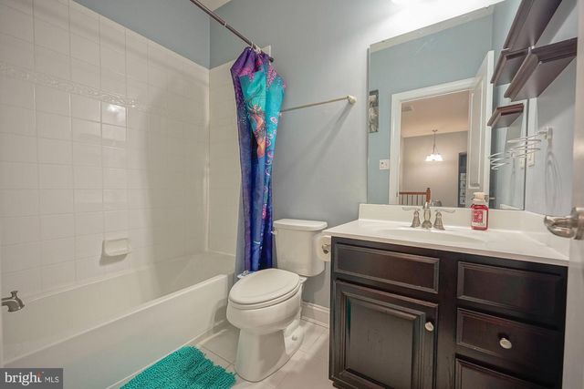 1 ISABELLE CT, Marlton, NJ 08053