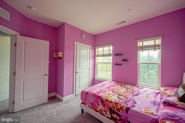1 ISABELLE CT, Marlton, NJ 08053