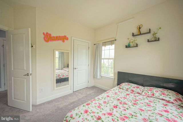 1 ISABELLE CT, Marlton, NJ 08053