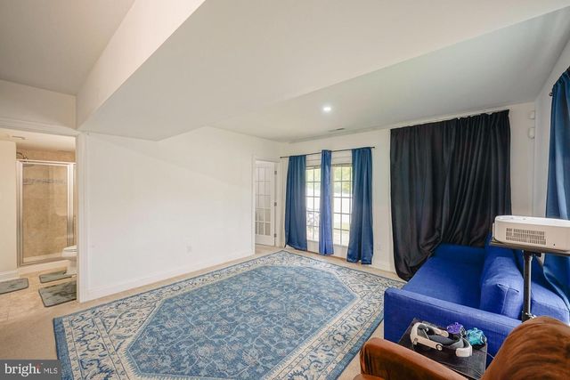 1 ISABELLE CT, Marlton, NJ 08053