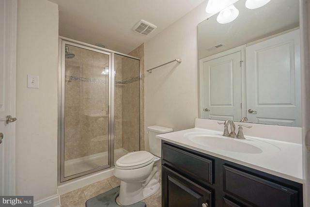 1 ISABELLE CT, Marlton, NJ 08053