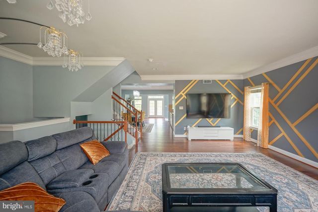 1 ISABELLE CT, Marlton, NJ 08053