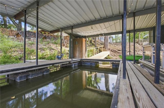 244 N Winnebago Drive, Lake Winnebago, MO 64034