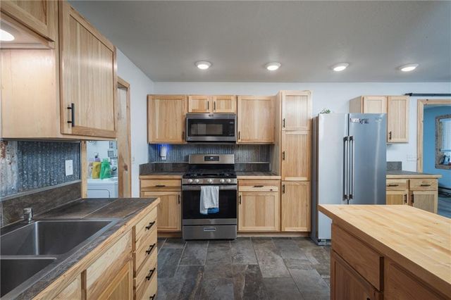 28887 Mortensen Road, Lincoln, MO 65338