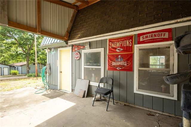 28887 Mortensen Road, Lincoln, MO 65338
