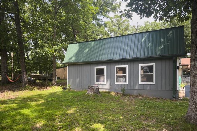 28887 Mortensen Road, Lincoln, MO 65338